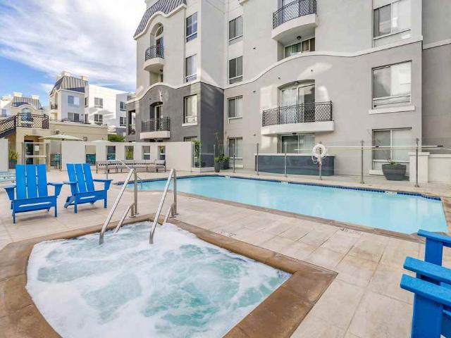 Apartment for rent in Canoga Park, California