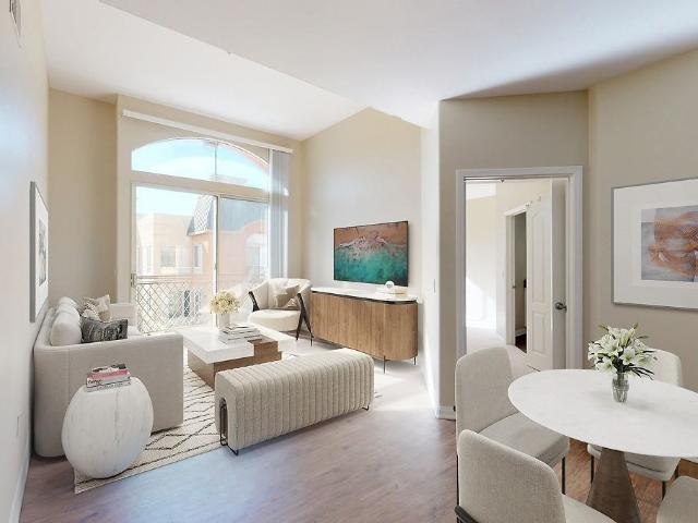 Apartment for rent in Canoga Park, California