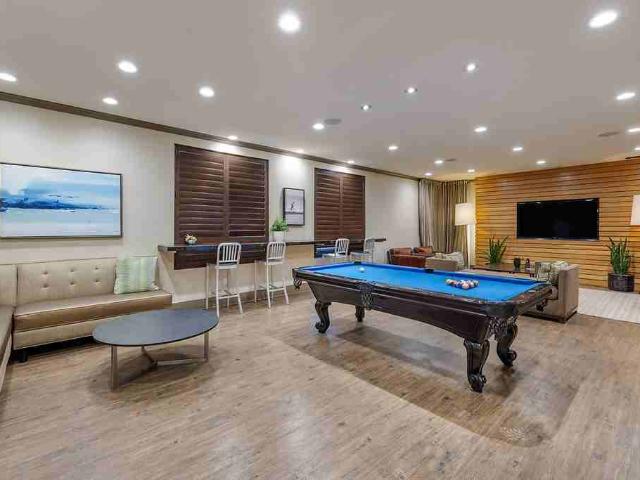 Apartment for rent in Canoga Park, California