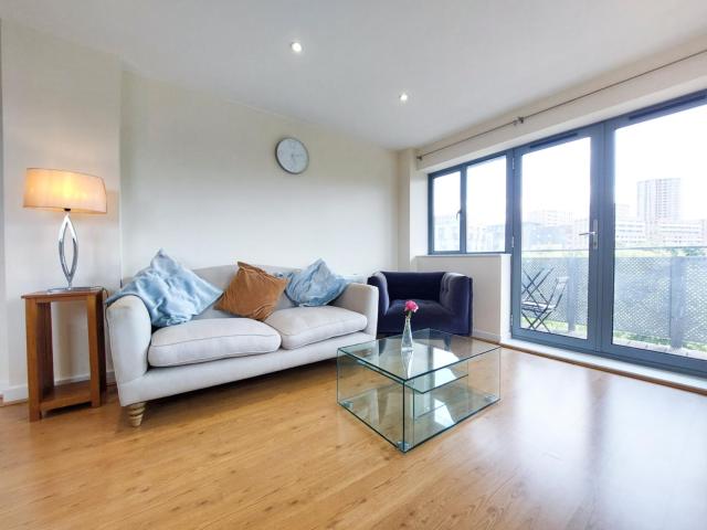 Apartment for rent in Alperton, Greater London
