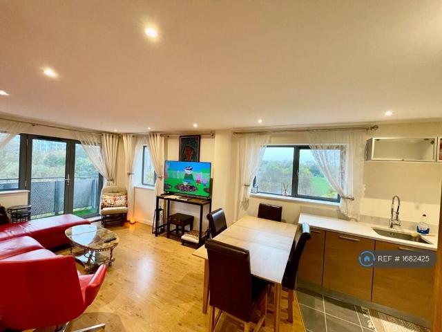 House for rent in Alperton, Greater London