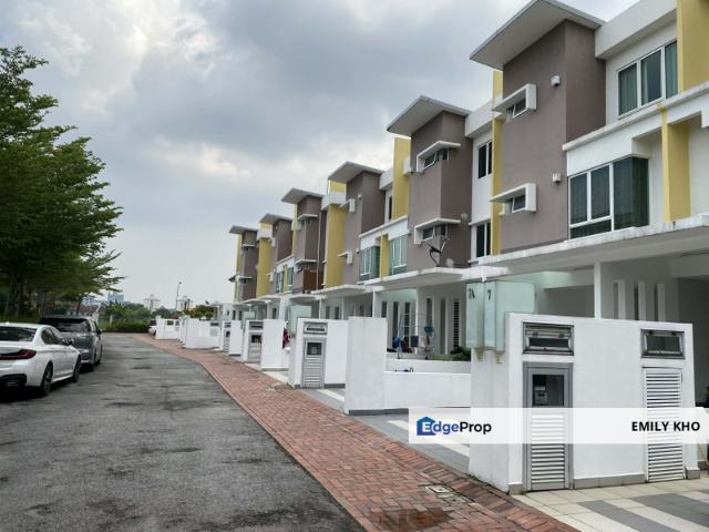 House for rent in Petaling, Alam Impian