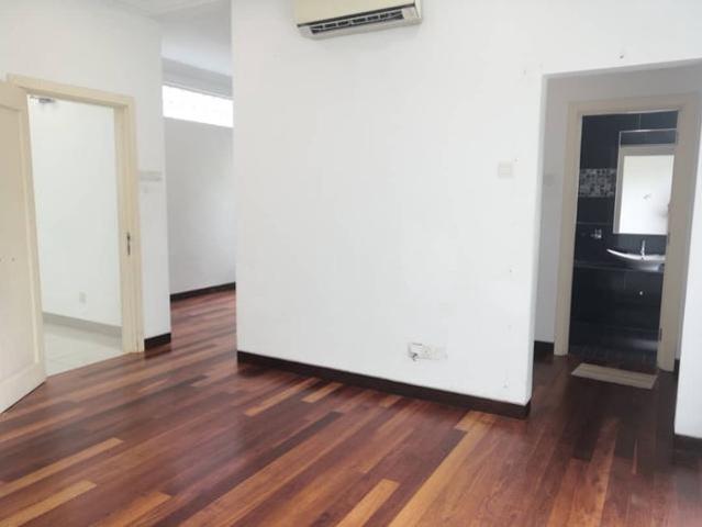 Townhouse for sale in Petaling, Alam Impian
