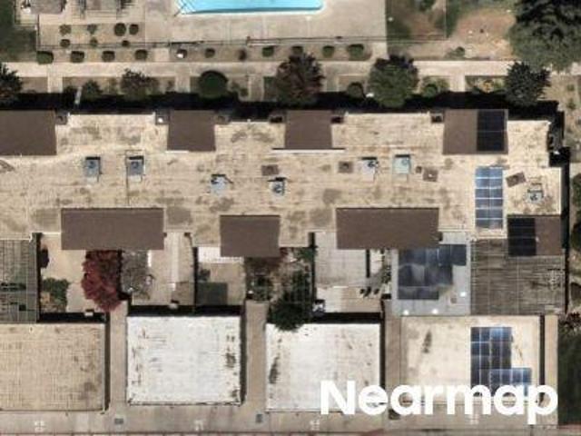Townhouse for sale in Bakersfield, California