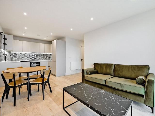 House for rent in Horlicks Quarter, Slough