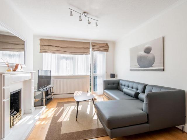 Apartment for rent in St. John's Wood, Greater London