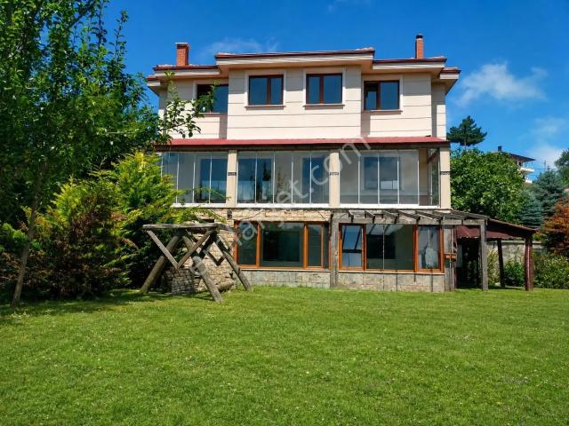 Fenerköy, Çarşıbaşı içerisinde satılık Villa