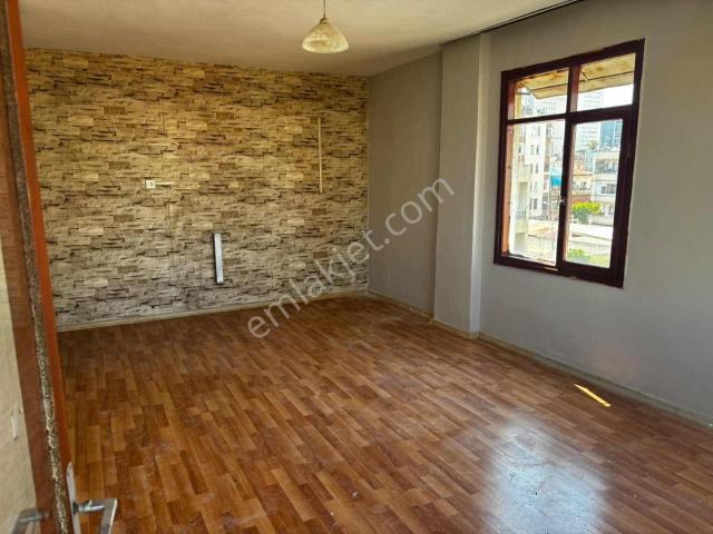 Akdeniz, Mersin içerisinde kiralık mülk