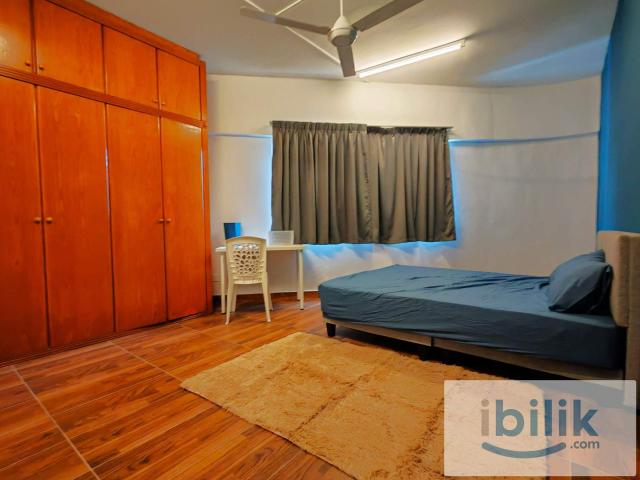 Room for rent in Petaling, Damansara Damai