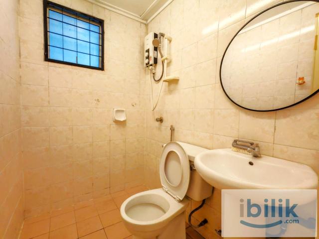 Room for rent in Petaling, Damansara Damai