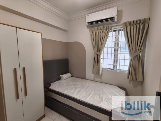 Room for rent in PJU 1A, Petaling Jaya