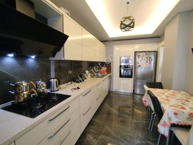 Karşiyaka, İzmir içerisinde kiralık mülk