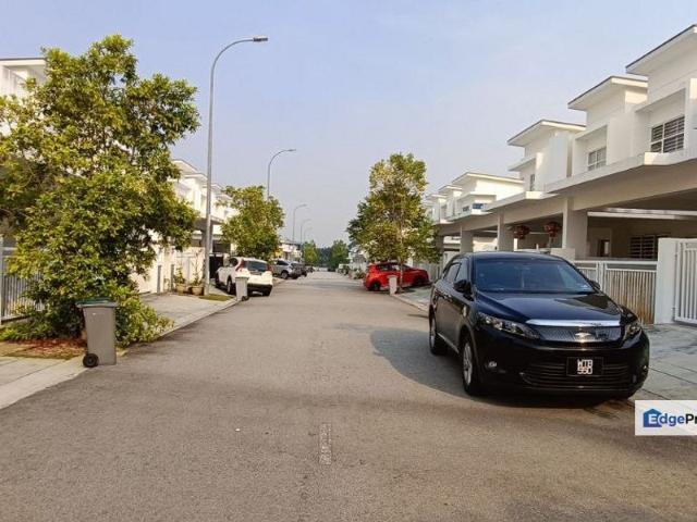 House for sale in Sendayan Village, Negeri Sembilan