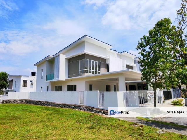 House for sale in Sendayan Village, Negeri Sembilan