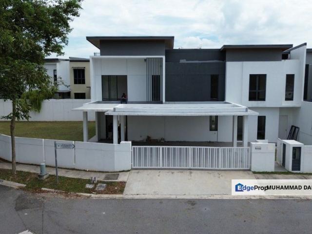 House for sale in Sendayan Village, Negeri Sembilan
