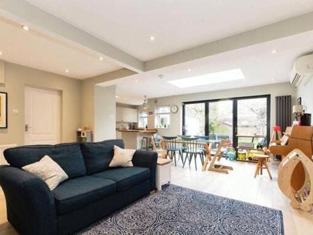 House for sale in Thames Ditton, Elmbridge