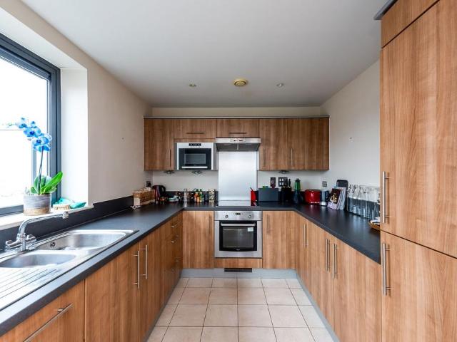 Apartment for rent in Kennington, Greater London