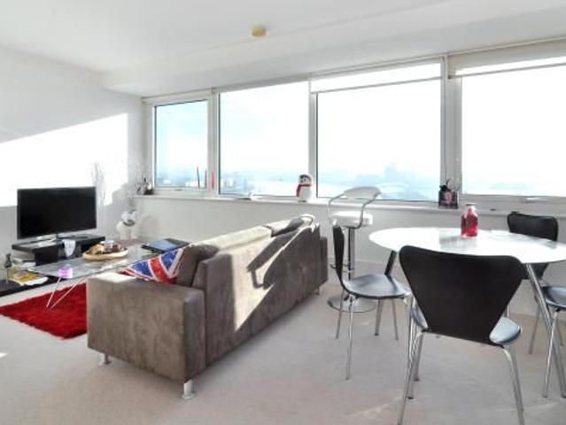 Apartment for rent in Pepys Estate, Greater London