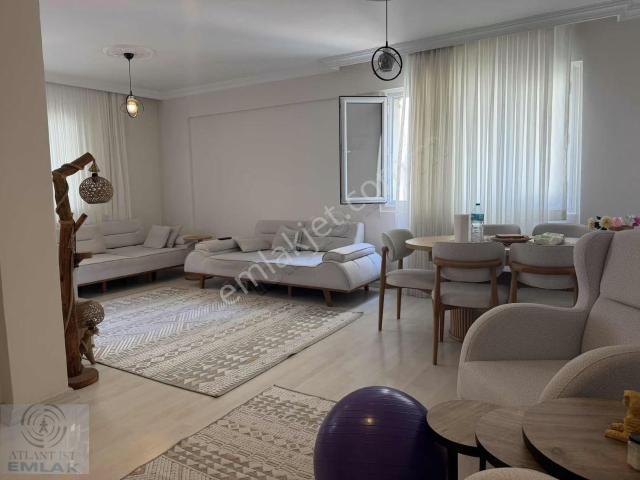Ataşehir, İstanbul içerisinde kiralık mülk