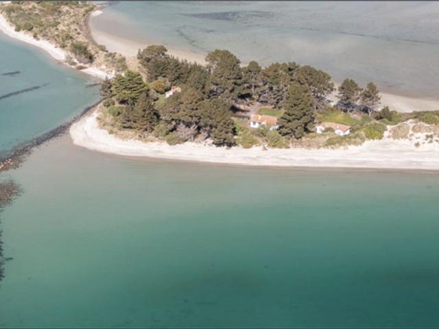 House for rent in Otakou