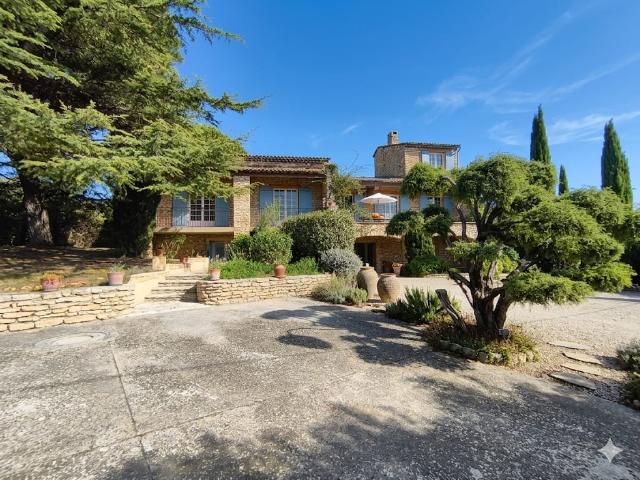 Château vente à Nîmes, Aramon