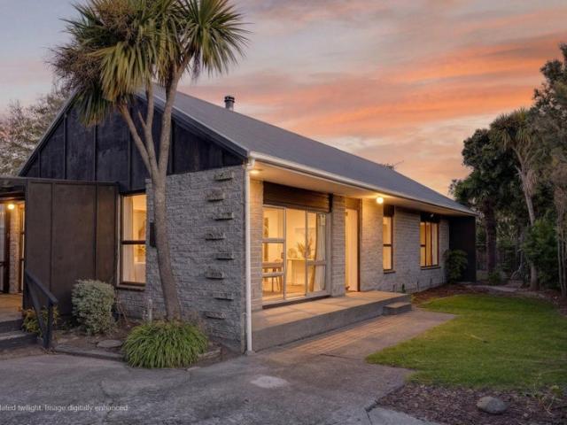 House for rent in Chaslands, Canterbury