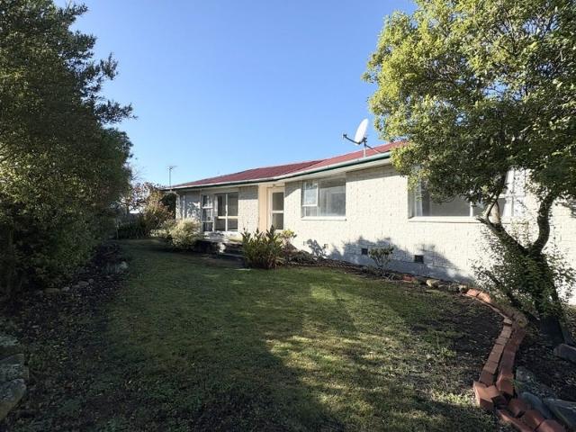 House for rent in Chaslands, Canterbury