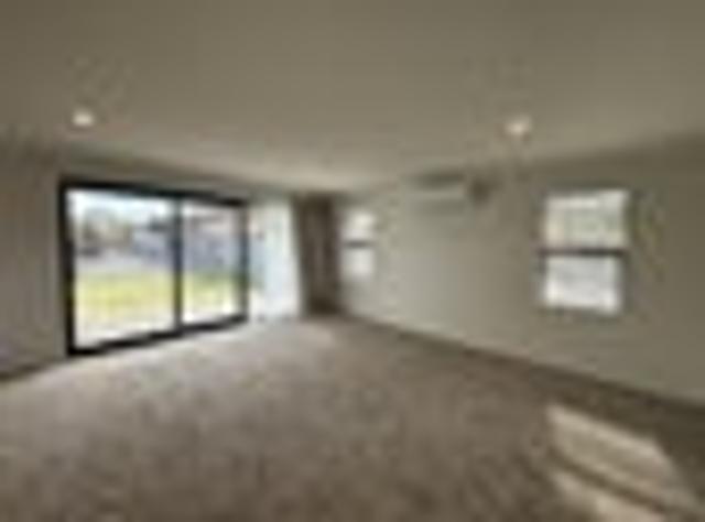 House for rent in Chaslands, Canterbury