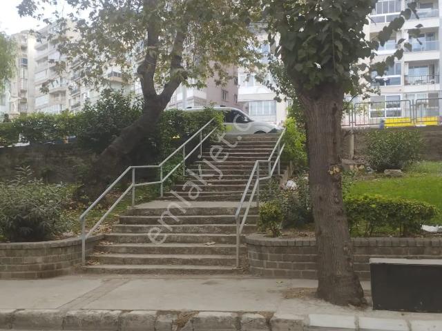 Karabağlar, İzmir içerisinde satılık mülk