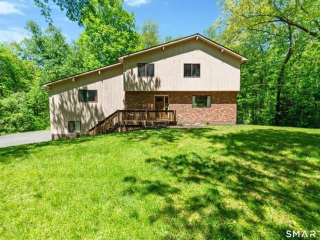 House for sale in Brookfield, Connecticut