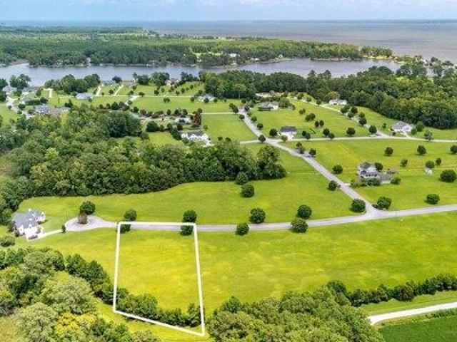 Land for sale in Arapahoe, North Carolina