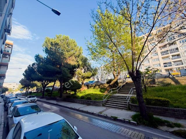 Karabağlar, İzmir içerisinde kiralık mülk
