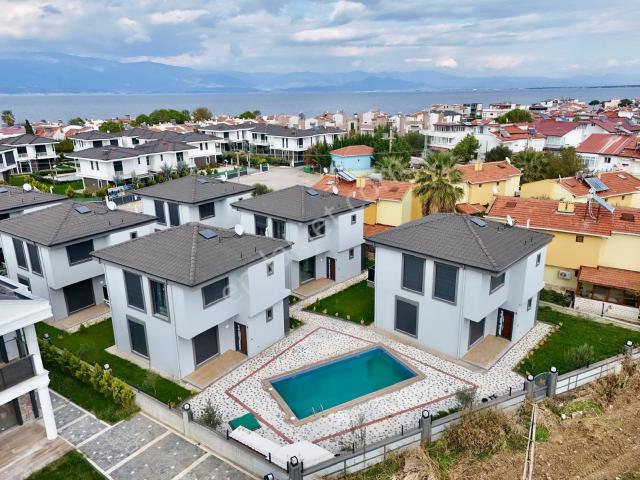 Burhaniye, Balikesir içerisinde satılık Villa
