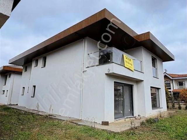 Uşak Merkez, Uşak içerisinde satılık Villa
