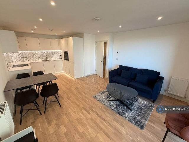 Apartment for rent in London Borough of Ealing, Greater London