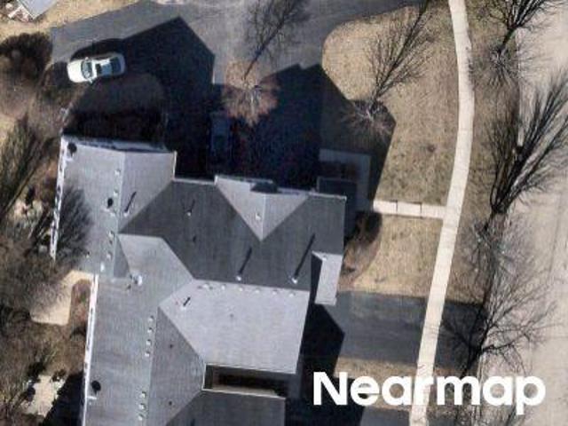 House for sale in Mchenry, Illinois