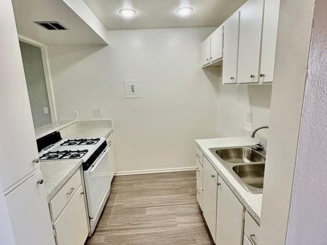 Apartment for rent in Anaheim, California