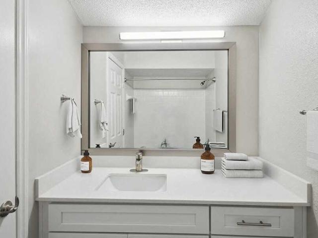 Apartment for rent in Mecklenburg, North Carolina