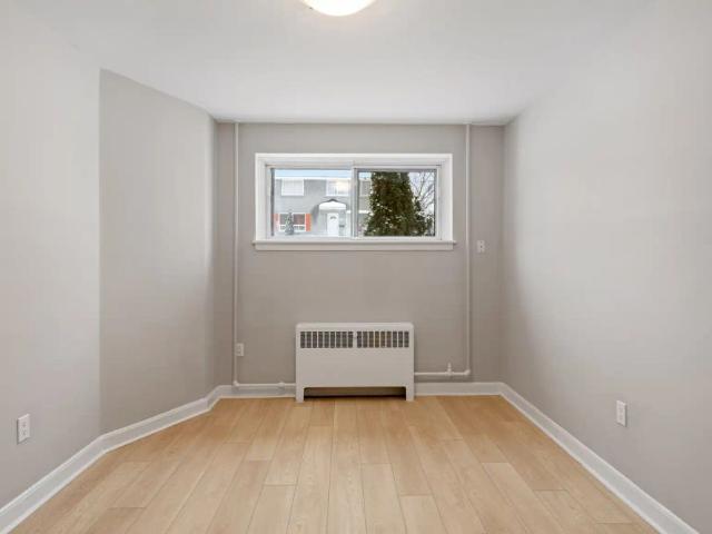 Apartment for rent in Mulhurst Bay, Ontario