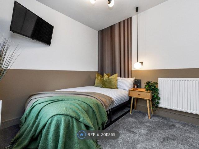 Room for rent in New Normanton, East Midlands