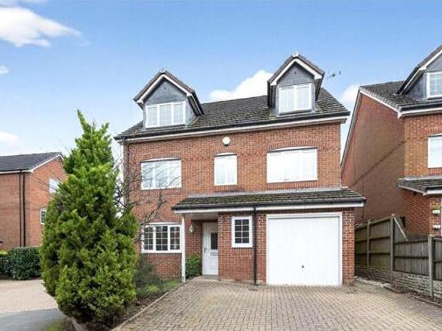 House for rent in Green Close, Warwickshire