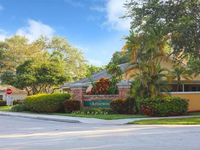 House for sale in Davie