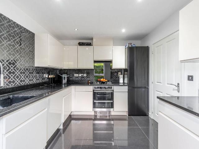 House for rent in Harrow Weald, Greater London