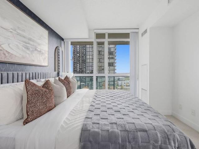 House for rent in City Centre, Mississauga