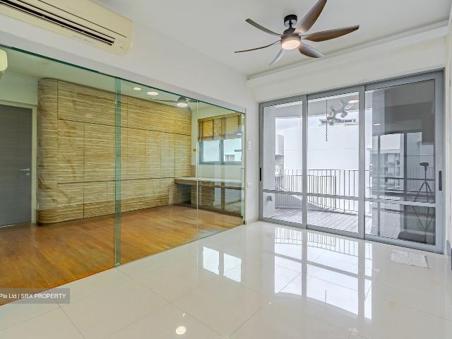 Condominium for sale in Tampines, 18 Far East, Tampines