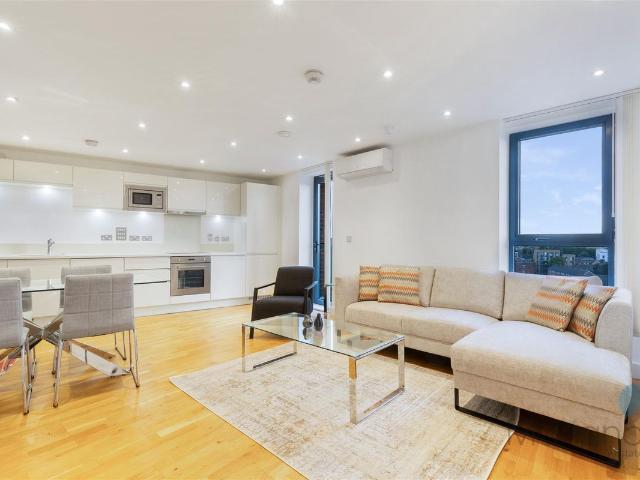 House for rent in Bermondsey Village, Greater London