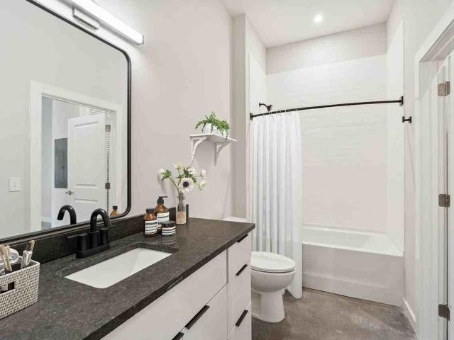 Apartment for rent in Charlotte Park, Nashville