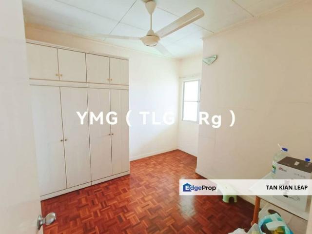 Flat for sale in Petaling, Subang Jaya