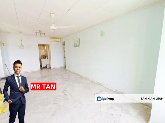 Flat for sale in Petaling, Subang Jaya