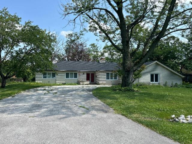 House for sale in Olympia Fields, Illinois